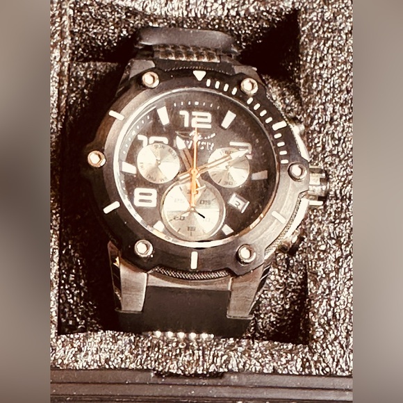 NEW IN A BOX Invicta Speedway Men's Watch, model 22235/Collectible/Combat Spot - Picture 13 of 14